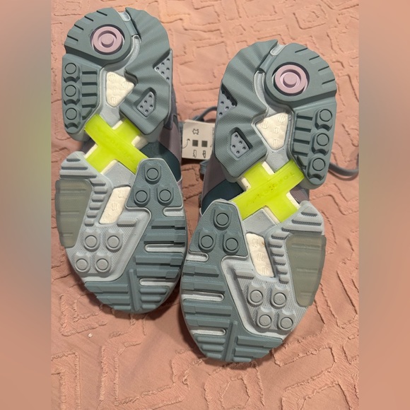 Adidas ZX Torsion sneakers size US 7 - Picture 9 of 9